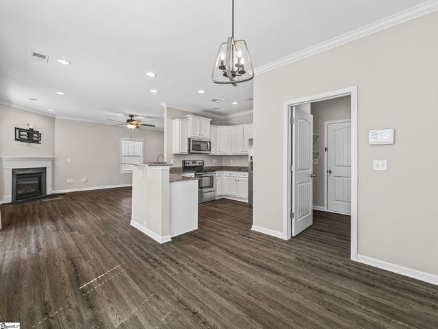 311 Rossmoor Court, Duncan, SC 29334