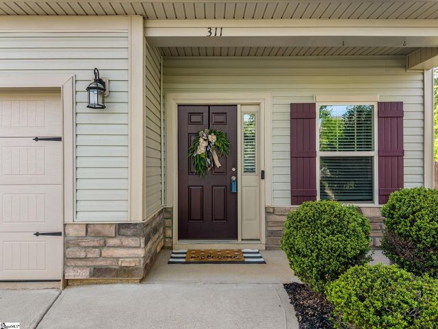 311 Rossmoor Court, Duncan, SC 29334