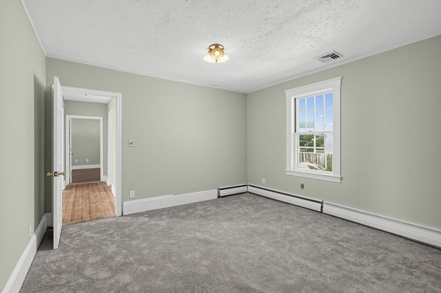 47 Fremont St, Taunton, MA 02780