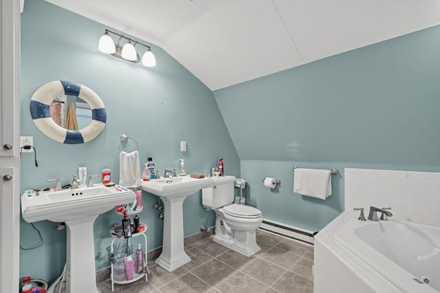 47 Fremont St, Taunton, MA 02780