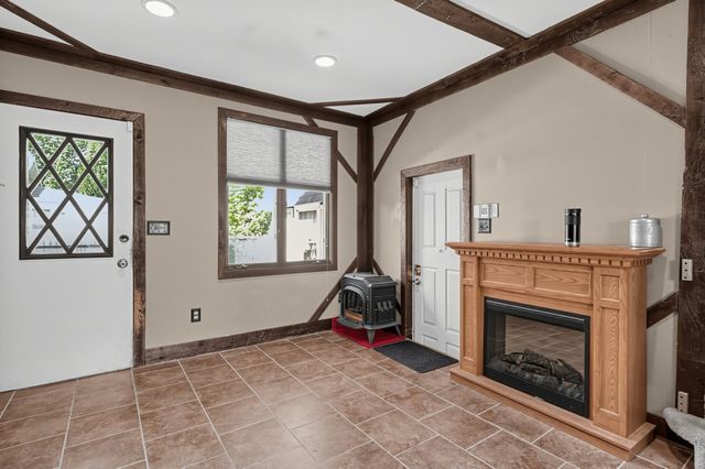 47 Fremont St, Taunton, MA 02780