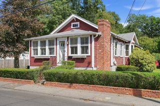 47 Fremont St, Taunton, MA 02780