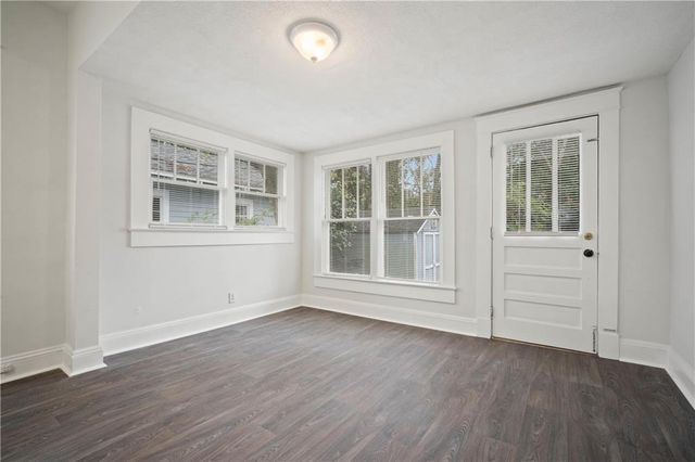 2155 Old Government Street, Mobile, AL 36606