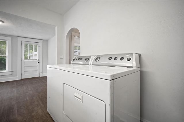 2155 Old Government Street, Mobile, AL 36606