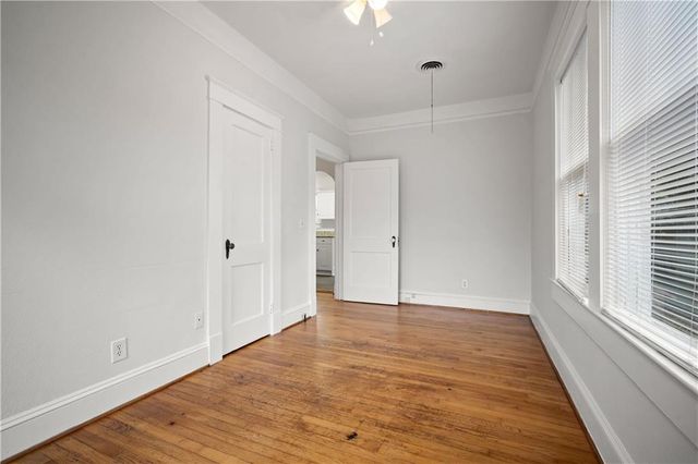 2155 Old Government Street, Mobile, AL 36606