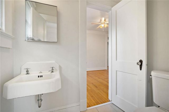 2155 Old Government Street, Mobile, AL 36606