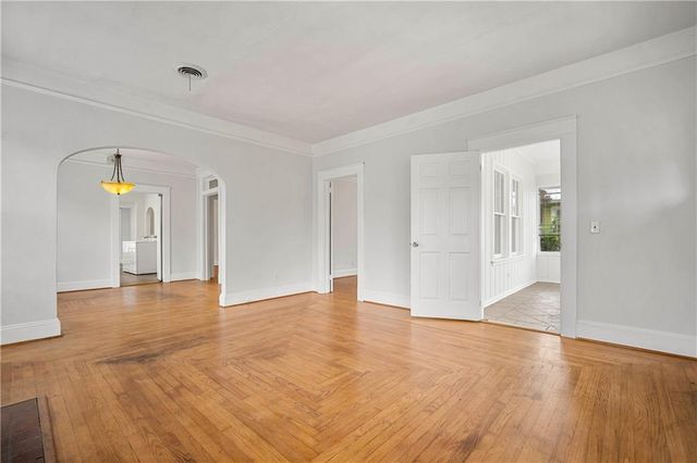 2155 Old Government Street, Mobile, AL 36606