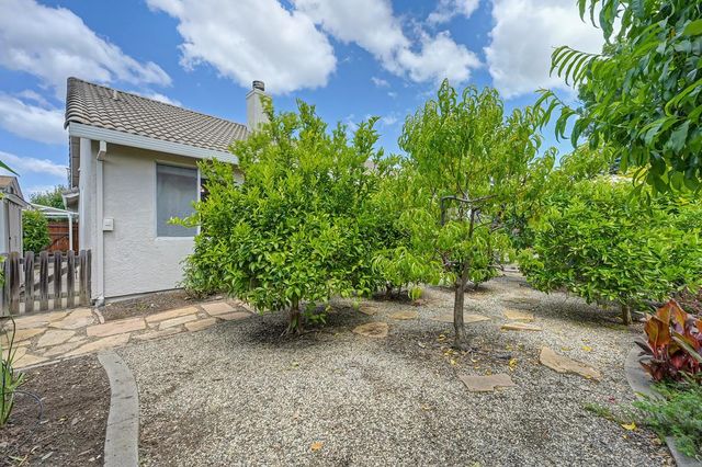 2159 3rd St, Lincoln, CA 95648