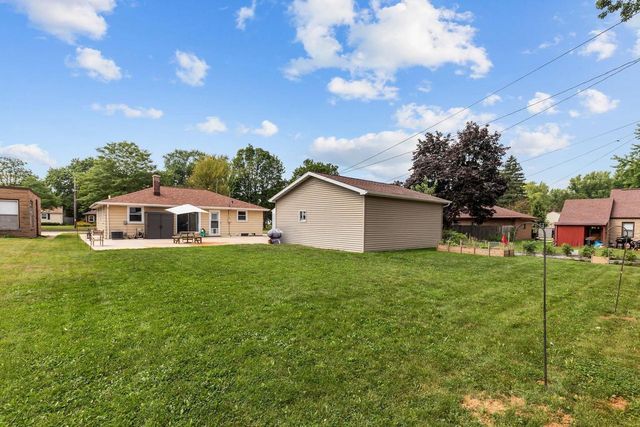 1906 S MEMORIAL DRIVE, Appleton, WI 54915