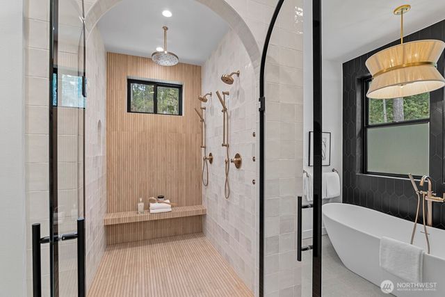 6993 N Fork Road SE, Snoqualmie, WA 98065