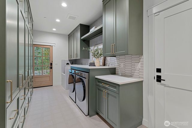 6993 N Fork Road SE, Snoqualmie, WA 98065