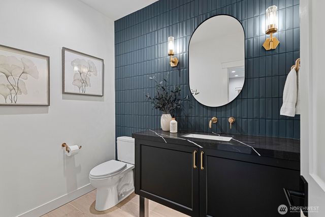 6993 N Fork Road SE, Snoqualmie, WA 98065