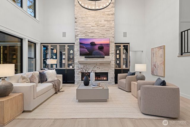 6993 N Fork Road SE, Snoqualmie, WA 98065