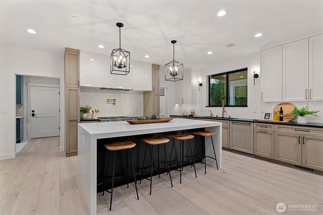 6993 N Fork Road SE, Snoqualmie, WA 98065