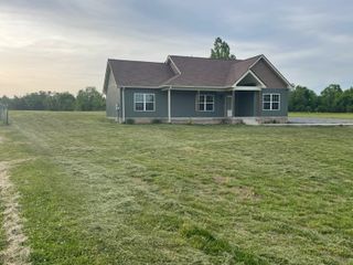 8061 Hoskins Hollow Rd, Westmoreland, TN 37186