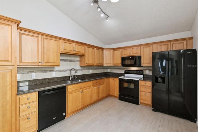 2676 ATTLEBORO PLACE, Apopka, FL 32703