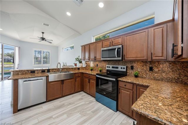 8700 Ibis Cove CIR, Naples, FL 34119