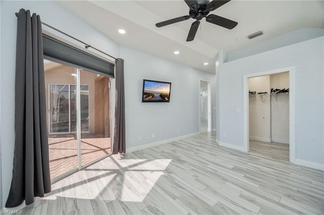 8700 Ibis Cove CIR, Naples, FL 34119