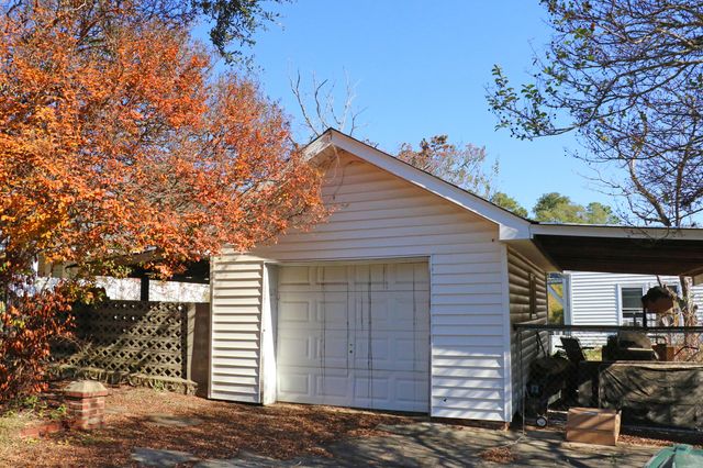 181 Louie Street, Wagener, SC 29164
