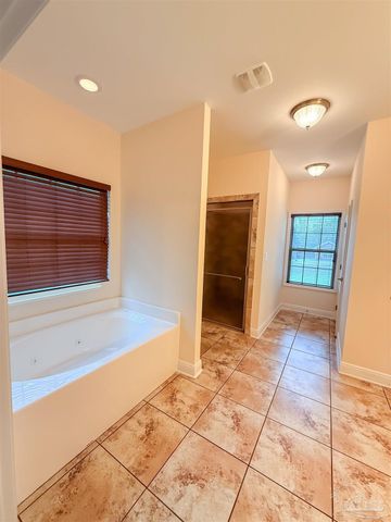 1718 Graduate Way, Pensacola, FL 32514