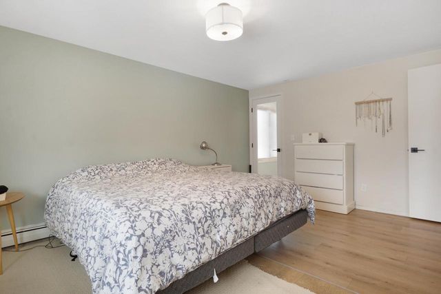 1523 W Liebau ROAD, Mequon, WI 53092