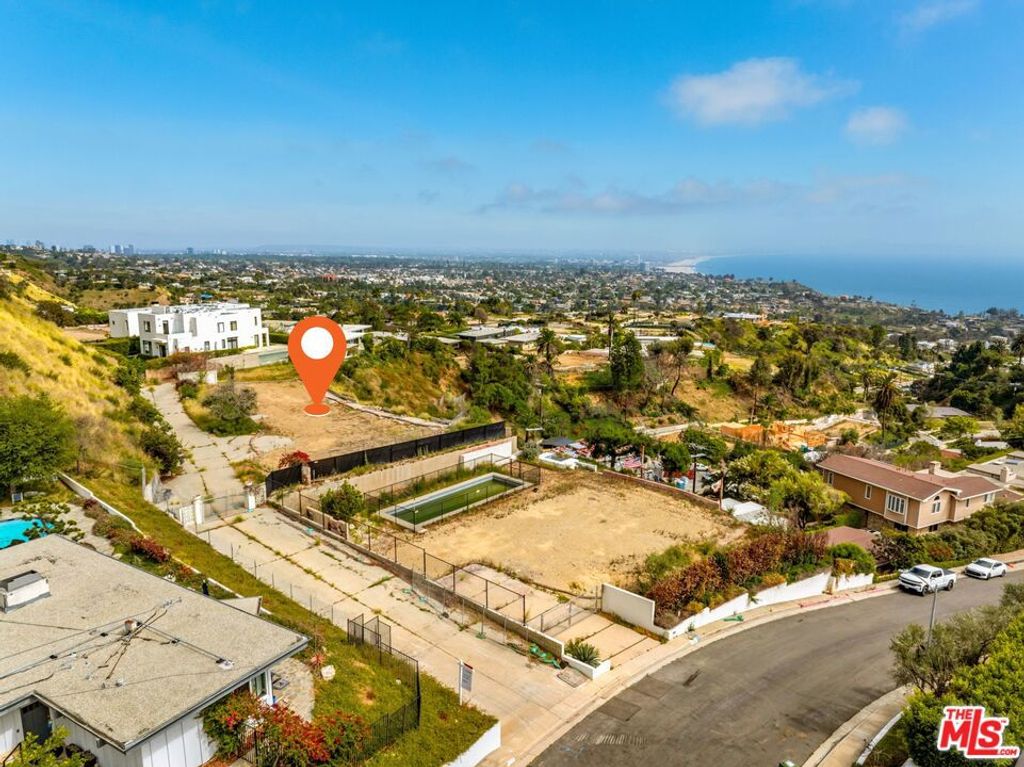 1026 Enchanted Way, Pacific Palisades, CA 90272 — photo 5