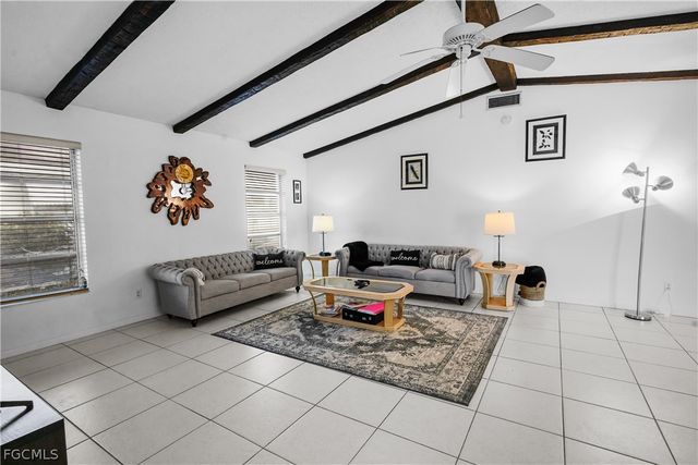 818 Monticello CT, Cape Coral, FL 33904