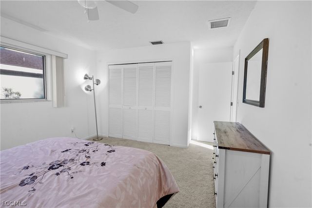 818 Monticello CT, Cape Coral, FL 33904