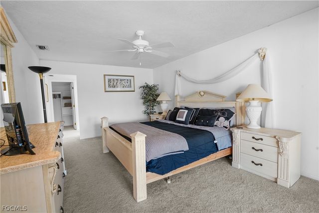 818 Monticello CT, Cape Coral, FL 33904