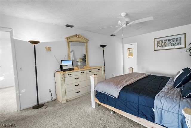 818 Monticello CT, Cape Coral, FL 33904