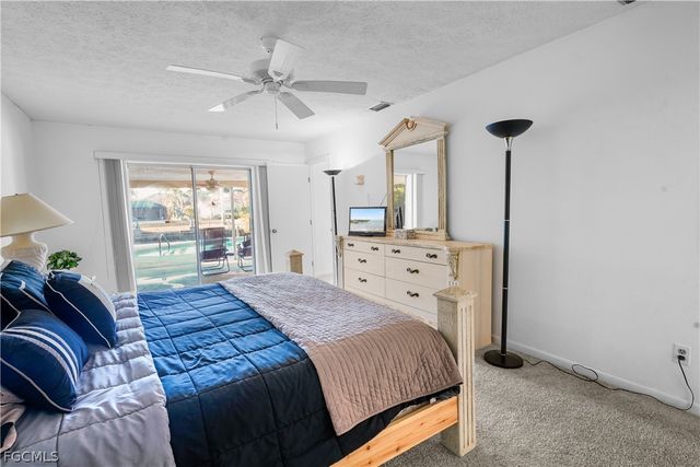 818 Monticello CT, Cape Coral, FL 33904