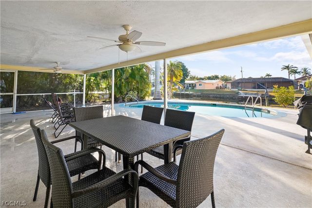 818 Monticello CT, Cape Coral, FL 33904