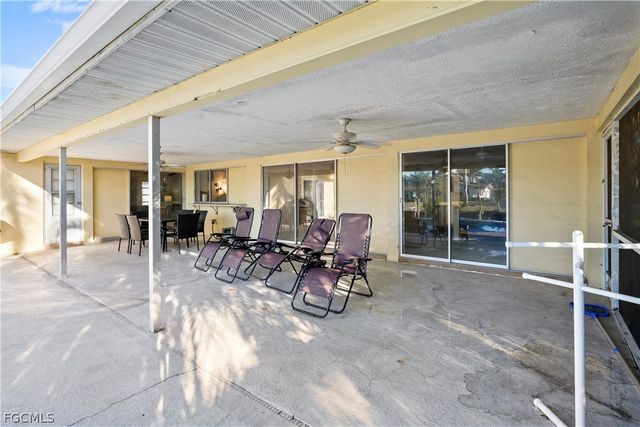 818 Monticello CT, Cape Coral, FL 33904