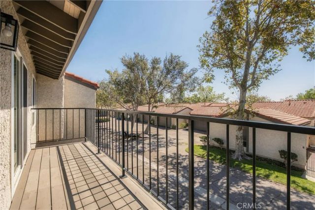 19565 Rinaldi Street 18, Porter Ranch, CA 91326