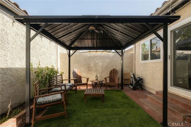19565 Rinaldi Street 18, Porter Ranch, CA 91326