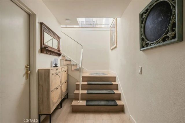 19565 Rinaldi Street 18, Porter Ranch, CA 91326