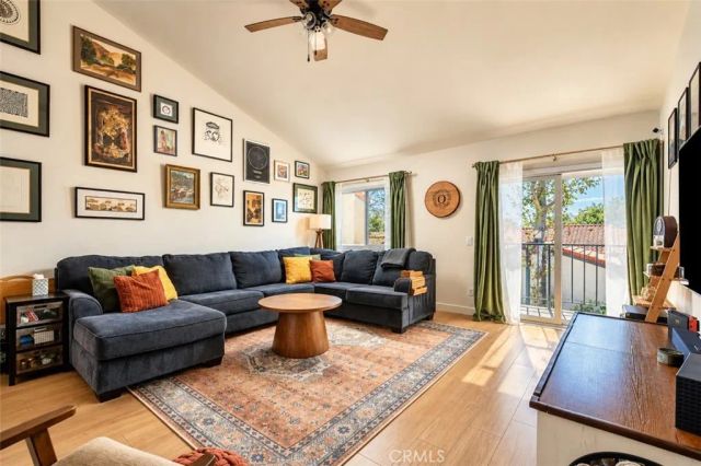 19565 Rinaldi Street 18, Porter Ranch, CA 91326