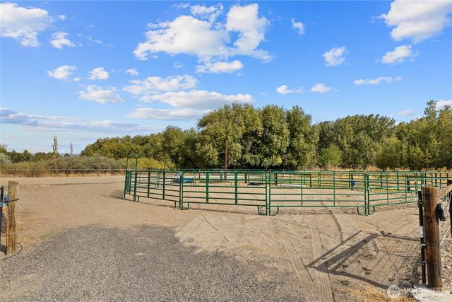 243 Winter Creek Lane, Ellensburg, WA 98926