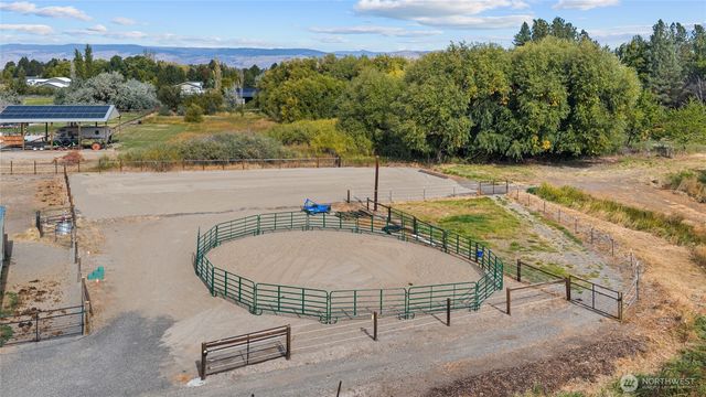 243 Winter Creek Lane, Ellensburg, WA 98926