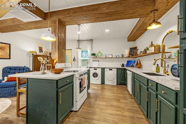 806 E Platte Avenue, Colorado Springs, CO 80903