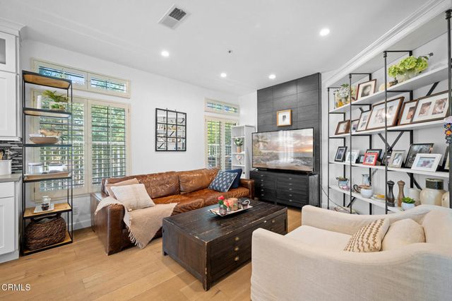 1800 Calle Suenos, Glendale, CA 91208