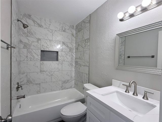 7301 Cardinal Circle, Texas City, TX 77591