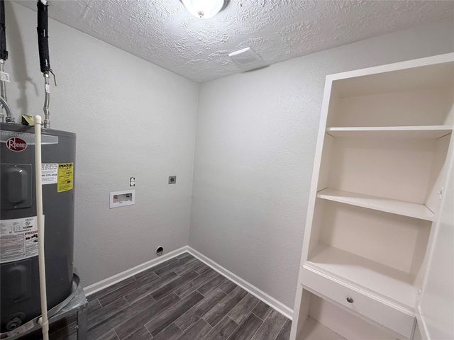 7301 Cardinal Circle, Texas City, TX 77591