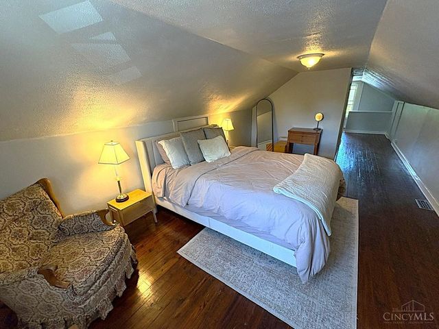 6934 Merwin Avenue, Cincinnati, OH 45227