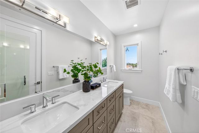5935 Kauffman Ave. B, Temple City, CA 91780