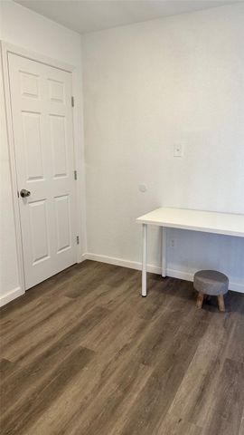 6200 Ranchester Drive 230, Houston, TX 77036