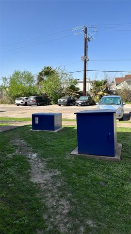 6200 Ranchester Drive 230, Houston, TX 77036