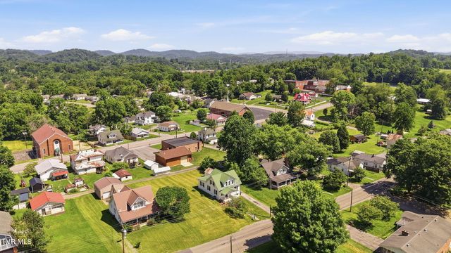 1220 Massachusetts Avenue, Bristol, VA 24201