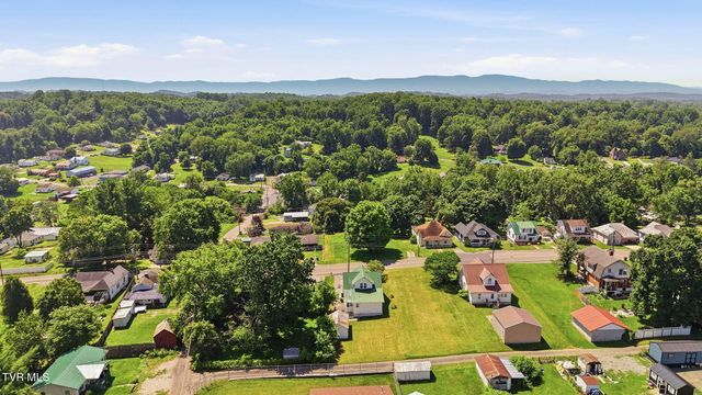 1220 Massachusetts Avenue, Bristol, VA 24201
