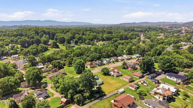 1220 Massachusetts Avenue, Bristol, VA 24201